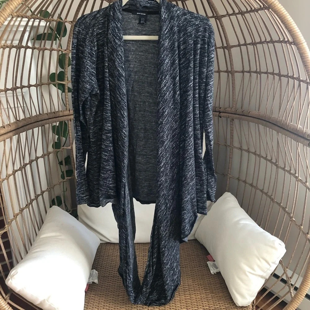 DKNY Jeans infinity neck shirt - Picture 3 of 7